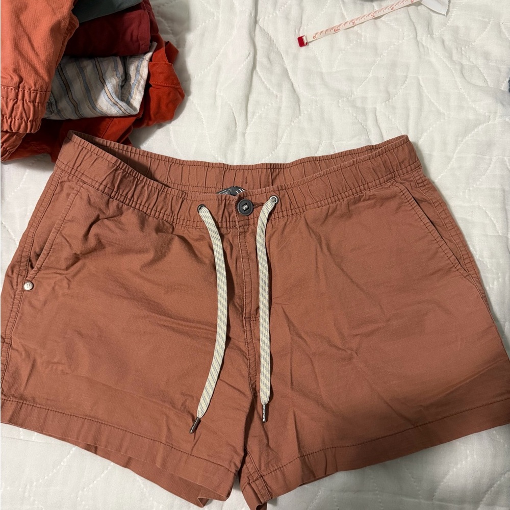 Vuori Rust Drawstring Shorts large